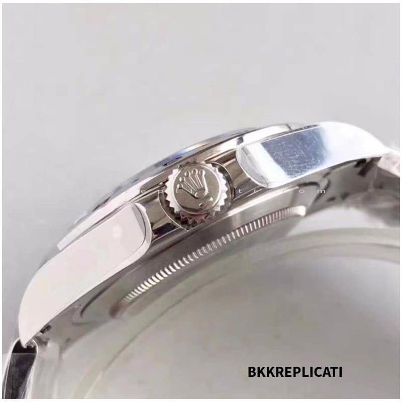 Rolex Explorer II 42 mm Quadrante Nero Super Clone C+ Factory 216570 - immagine 4